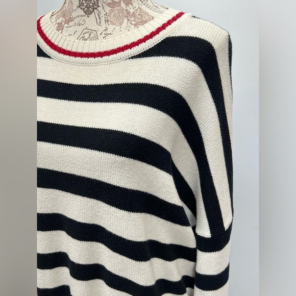 MADISON Beige with black and red stripe crew neck sweater size L - Picture 2 of 13